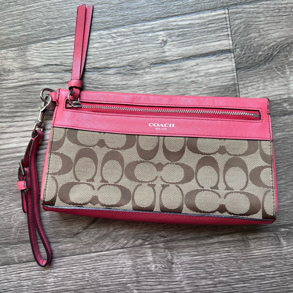 Coach Clutch purse
